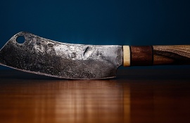 Kitchen knife ax.