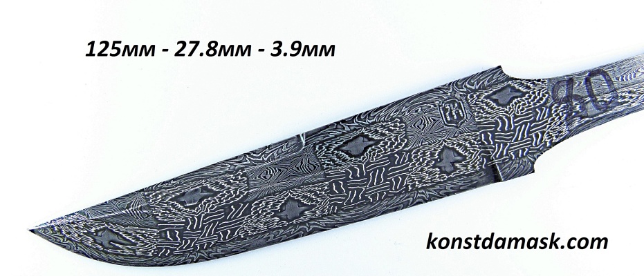 The blade of mosaic Damascus