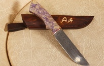 Knife with damask steel